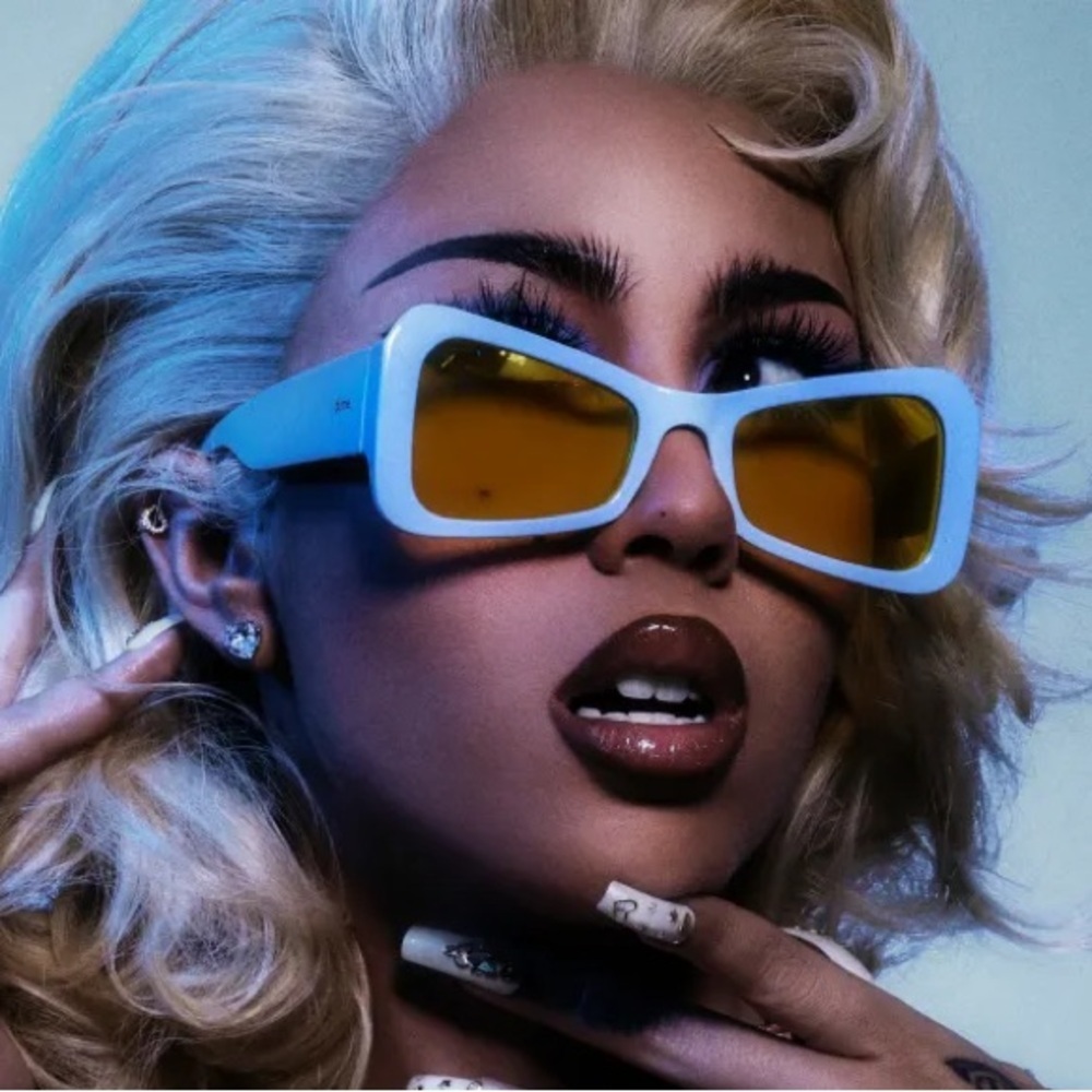 dime. x Kali Uchis Blue & Yellow Polarized Sunglasses with drawstring bag - Picture 2 of 3